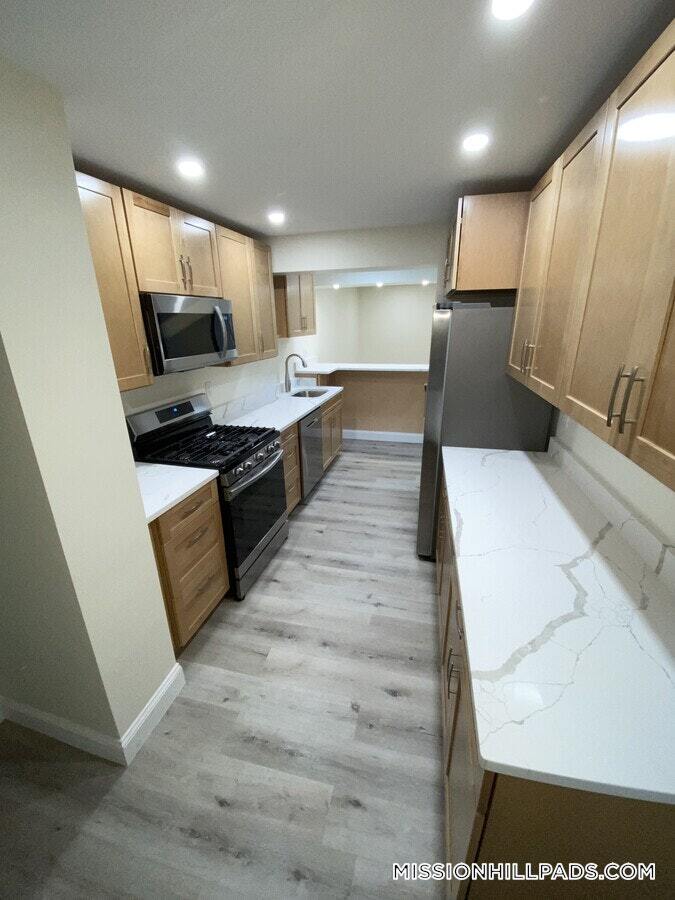 Building Photo - 26 Hazelwood St