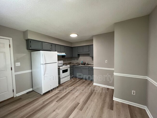 Building Photo - 1117 Pecan Pl