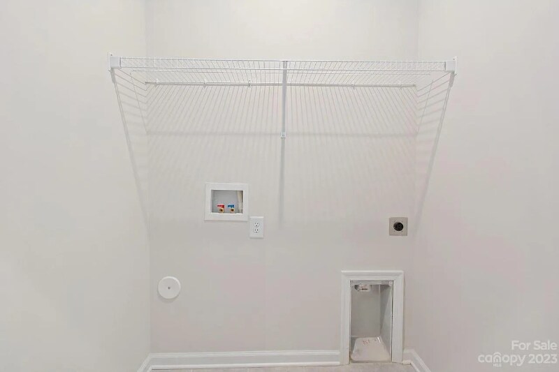 Building Photo - 2523 Grantham Place Dr