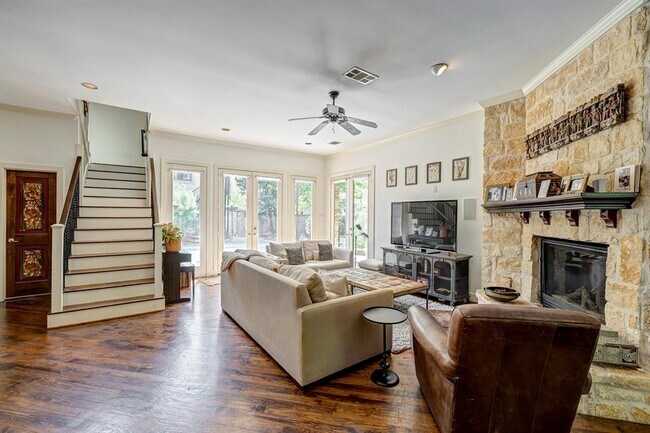 Building Photo - 3783 Carlon St