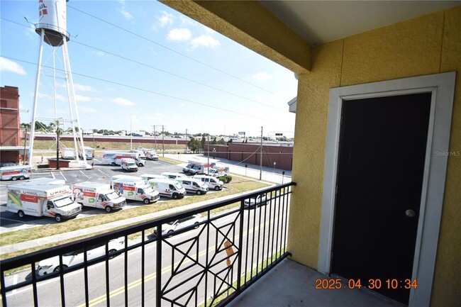 Building Photo - 1810 E Palm Ave