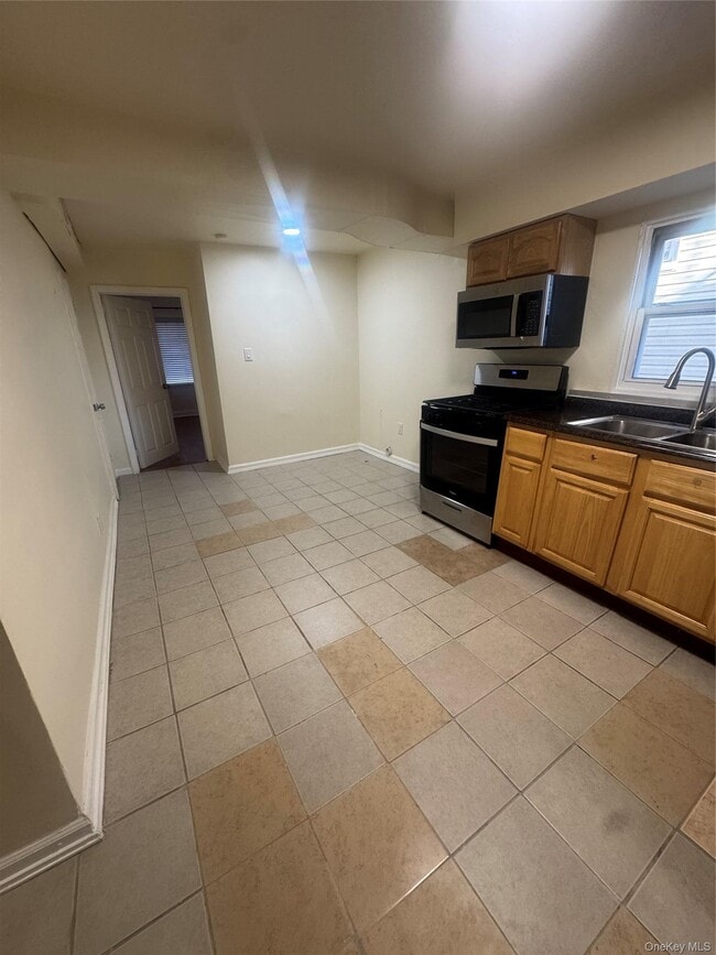 Building Photo - 3935 Monticello Ave