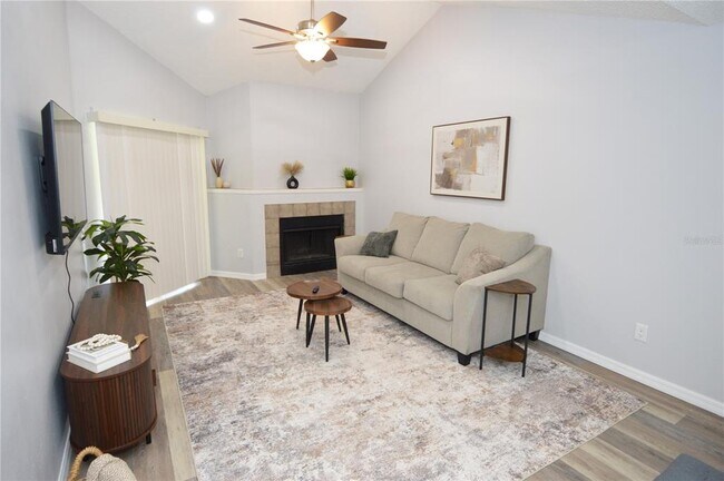 Building Photo - 8754 Mallard Reserve Dr