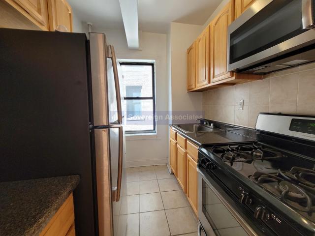 Building Photo - 1 bedroom in New York NY 10033