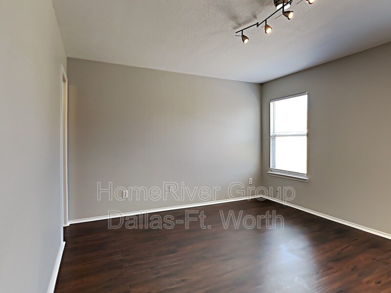 Building Photo - 12644 Shady Cedar Dr