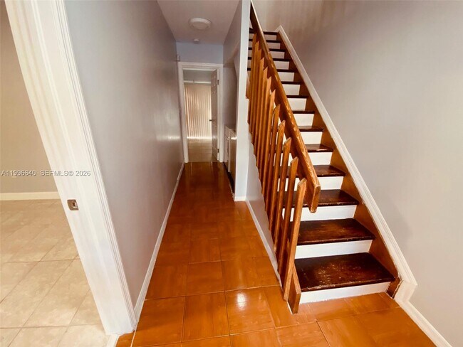 Building Photo - 9890 Hammocks Blvd