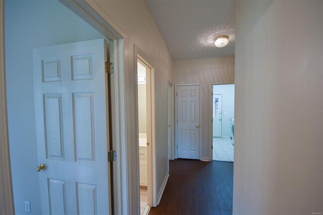 Building Photo - 1691 Rambling Brook Ln