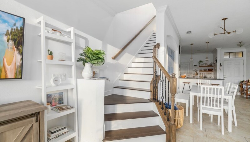 Primary Photo - 263 Crew Ct