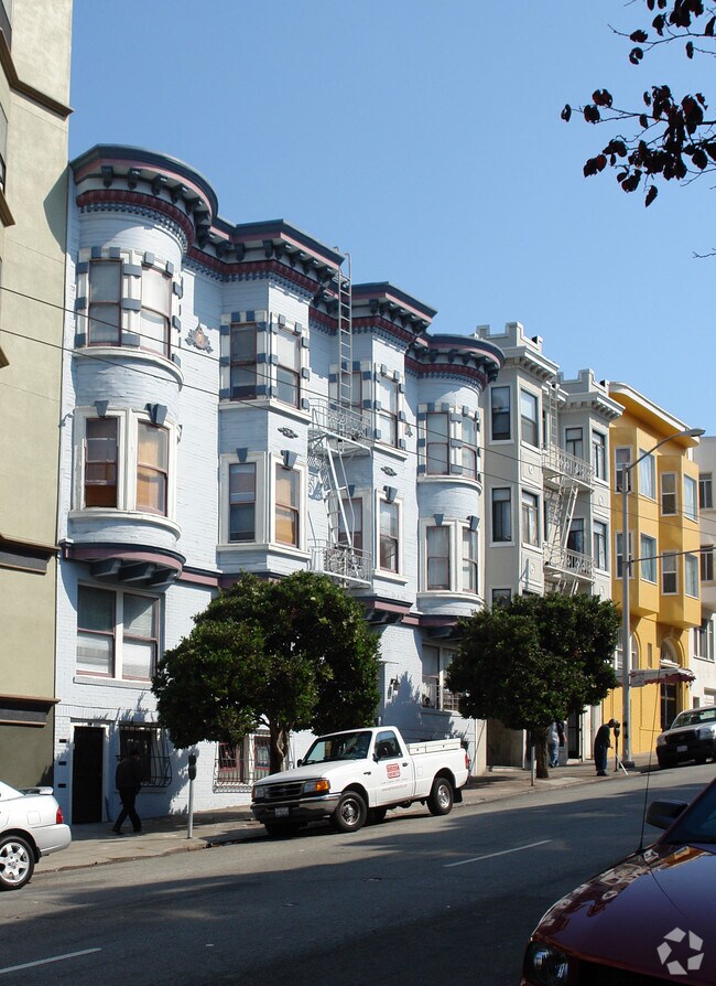 Building Photo - 1660 Sacramento St