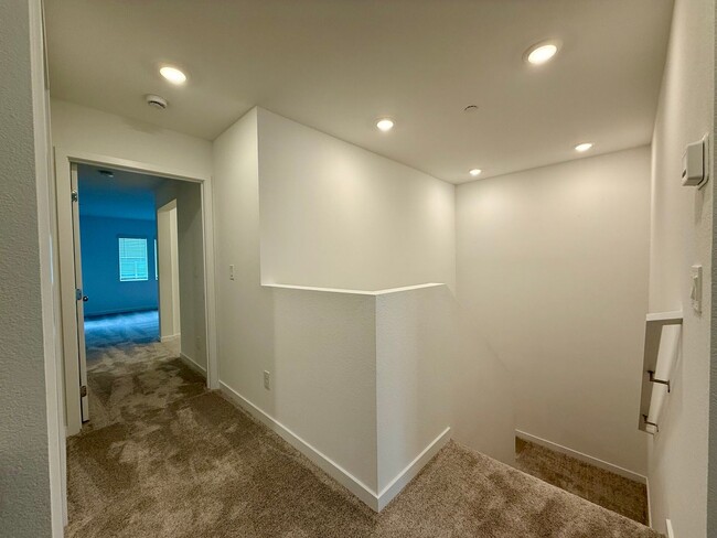 Building Photo - BRAND NEW 3 BED 2.5 BATH 2 BALCONY 2 CAR G...