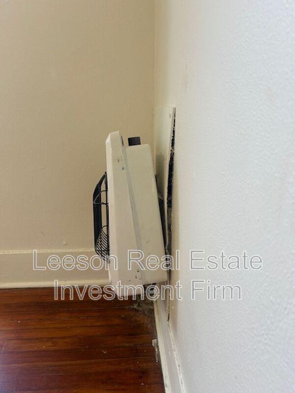 Building Photo - 536 Wilkinson St