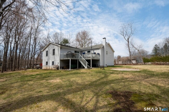 Building Photo - 10 Grove Pl