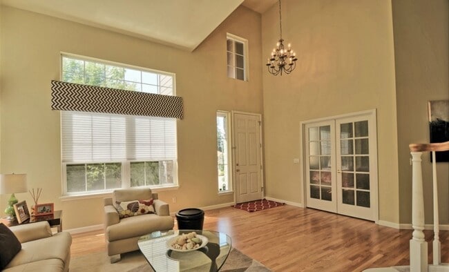 Building Photo - An Elegant impeccably maintained home with...