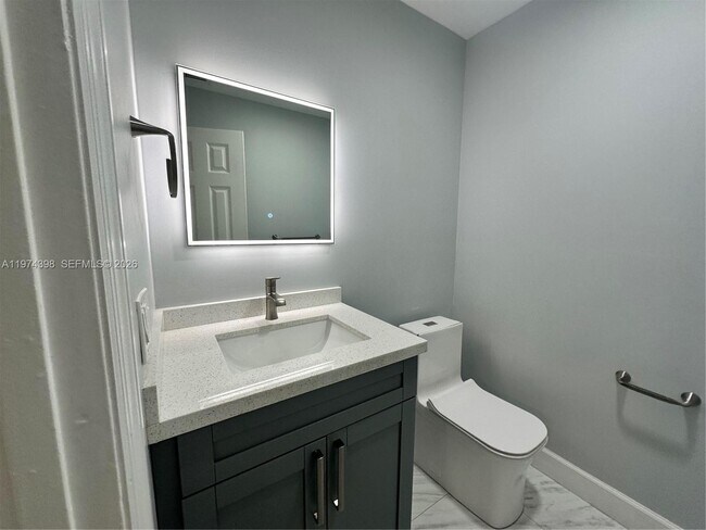 Building Photo - 14024 SW 148th Ln