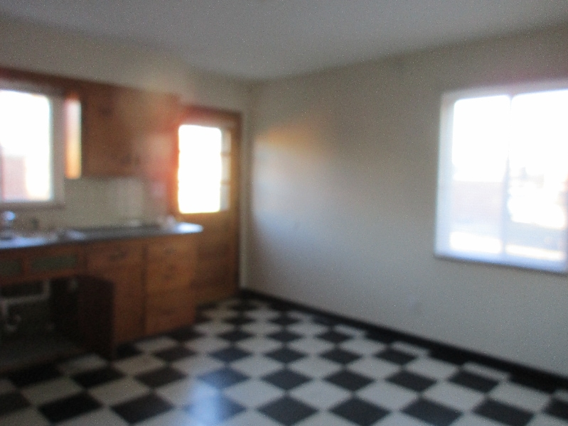 Building Photo - 1862 Kentwell Rd