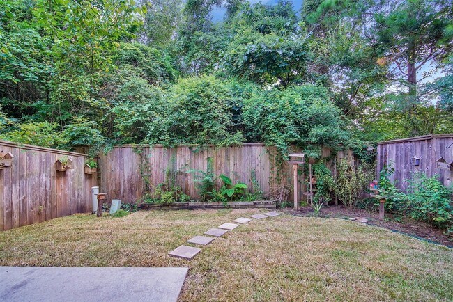 Building Photo - 111 Aventura Pl