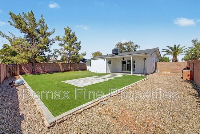 Building Photo - 6332 N Granite Reef Rd