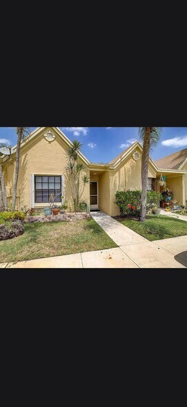 Building Photo - 3652 NW 83rd Ln