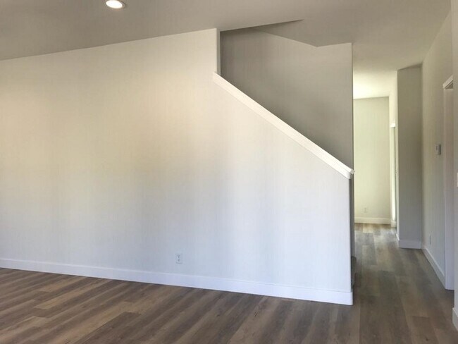 Building Photo - 2923 Milo Wy