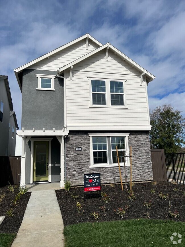 Building Photo - Single Family Natomas