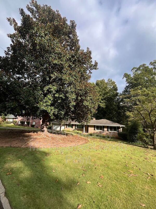 Building Photo - 2301 Echo Hills Cir NE