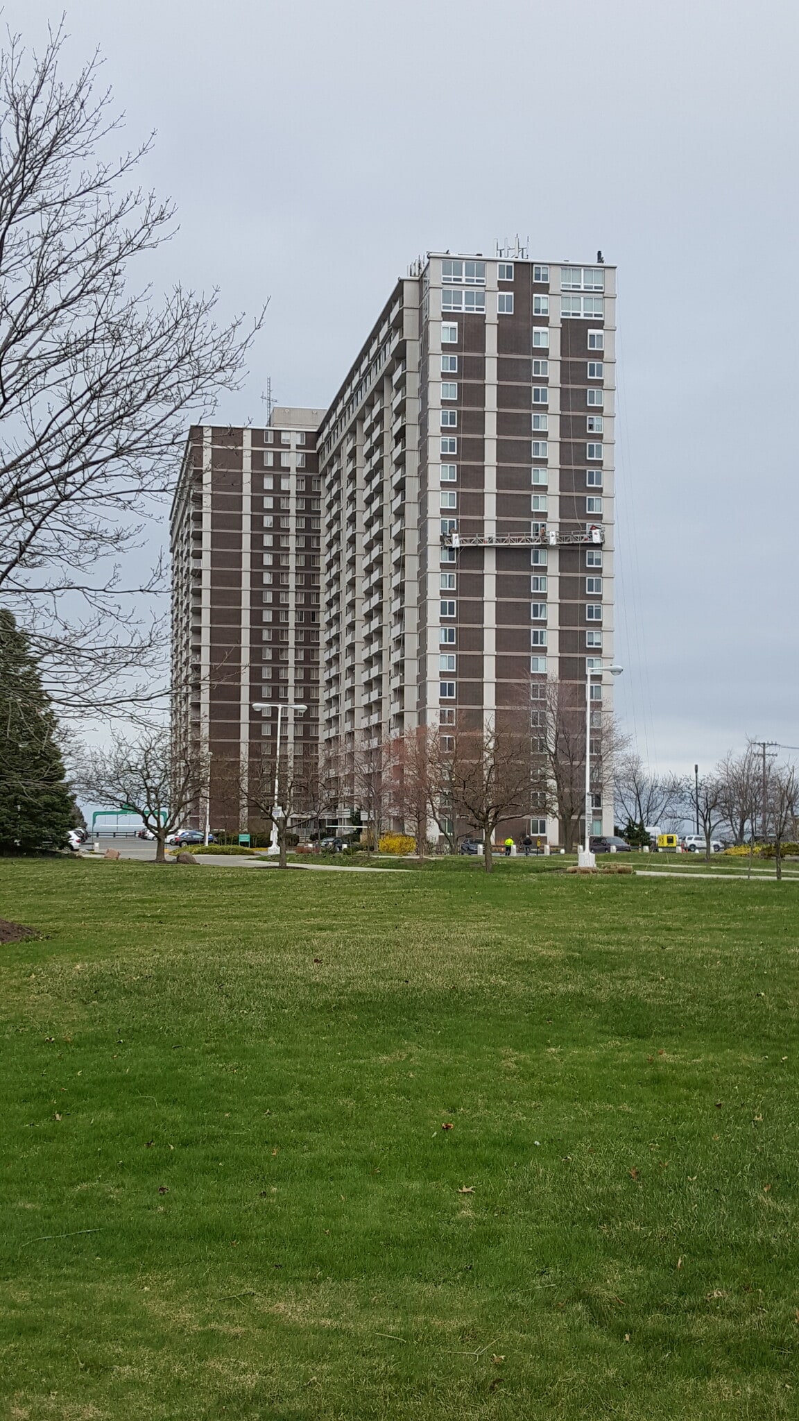 Building Photo - 12900 Lake Ave