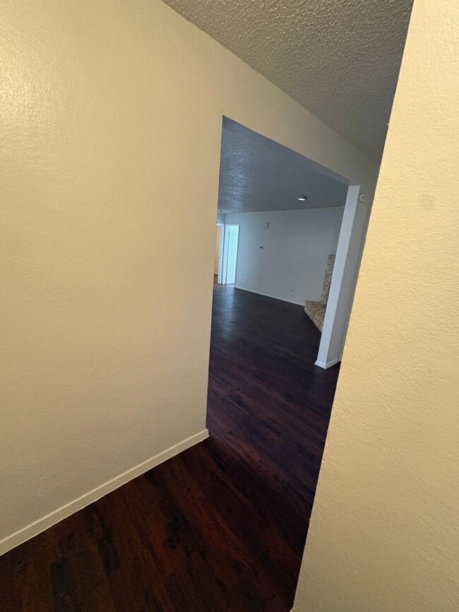 Building Photo - 806 Sirocco Dr