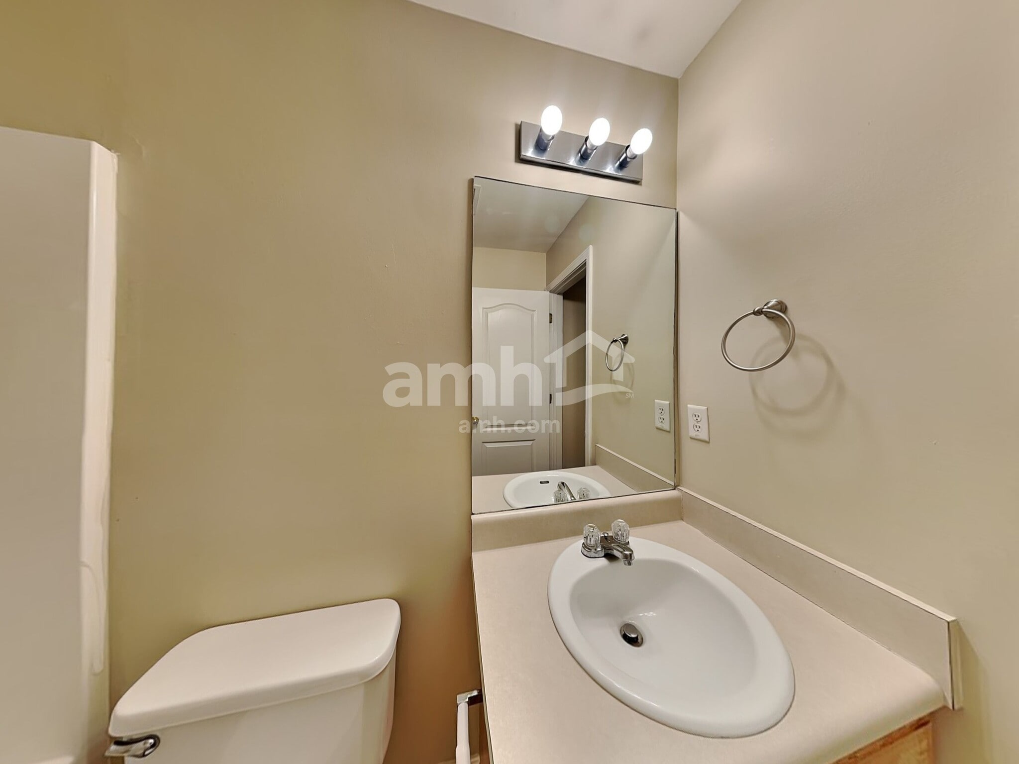 Building Photo - 17 Brookvalley Ct W