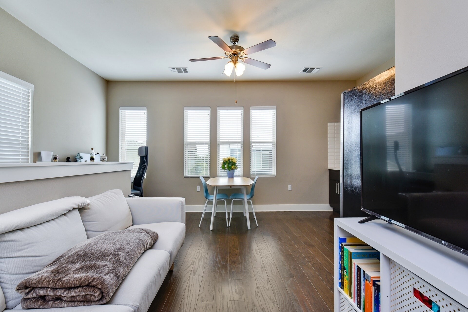 Building Photo - 3101 McCurdy St