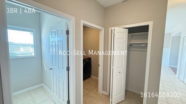 Building Photo - 2125 Orchard Ridge Dr NW