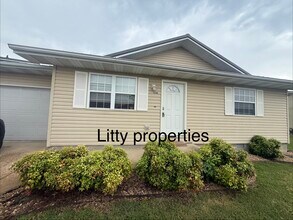 Building Photo - 1516 Fair Park Cir