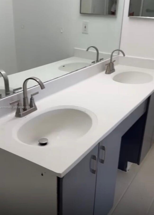 Building Photo - 3300 NE 192 St