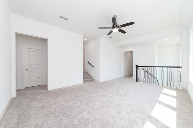 Building Photo - 32018 Crested Knl Ct