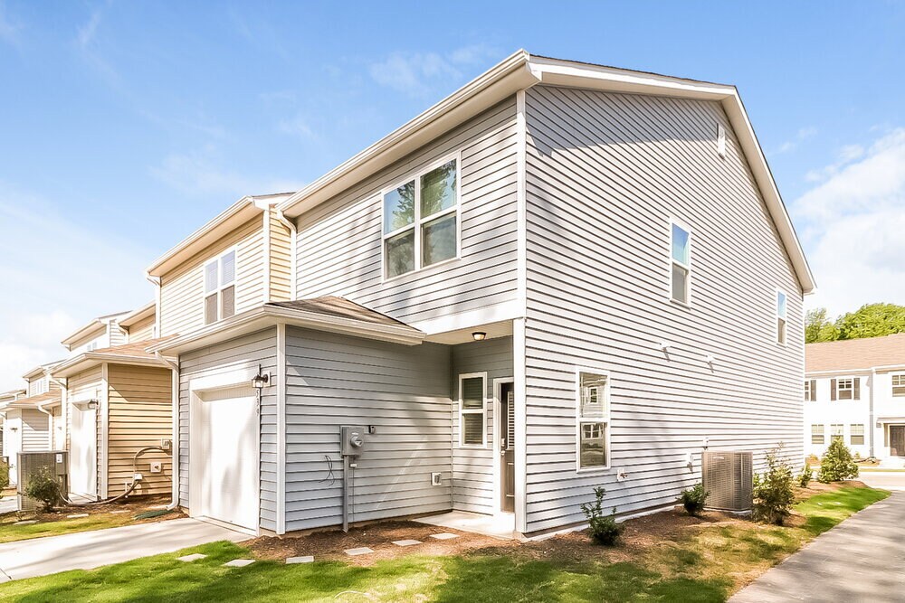 Building Photo - 539 Landing View Dr