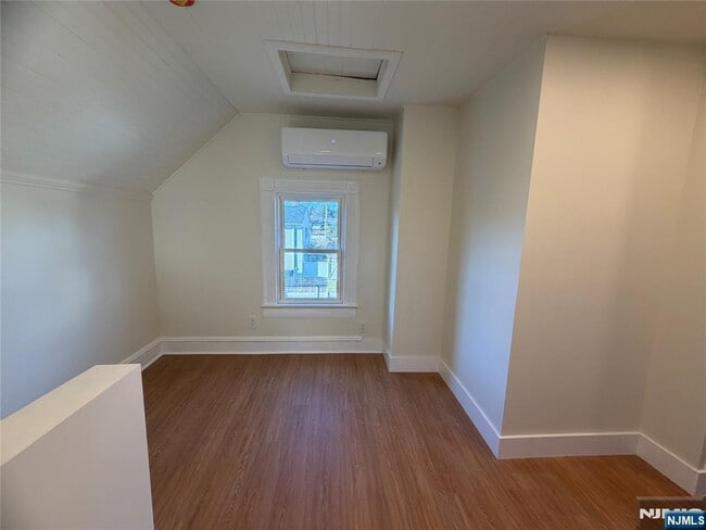 Building Photo - 183 Franklin St