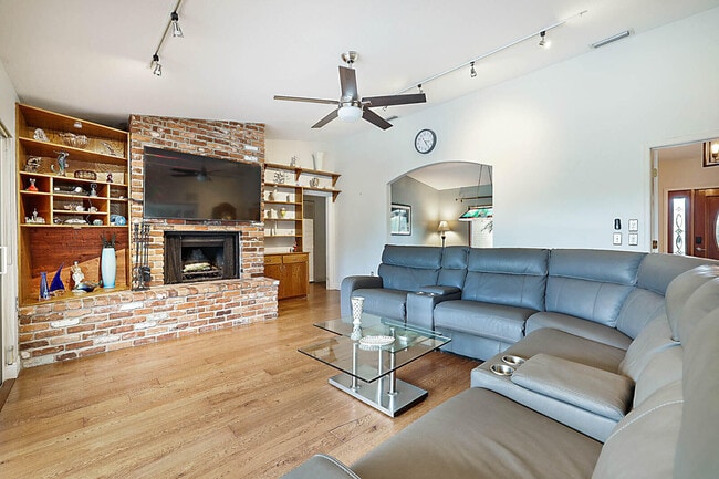 Building Photo - 4422 Brandywine Dr