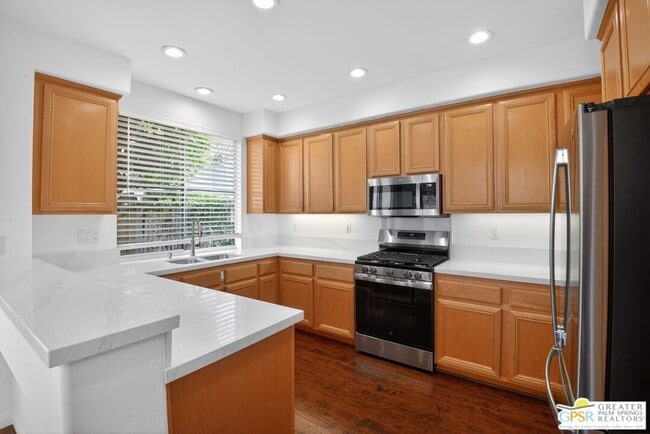 Building Photo - 2930 Hogan Pl