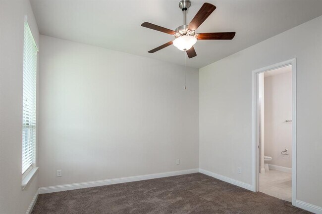 Building Photo - 20306 Windsor Fld