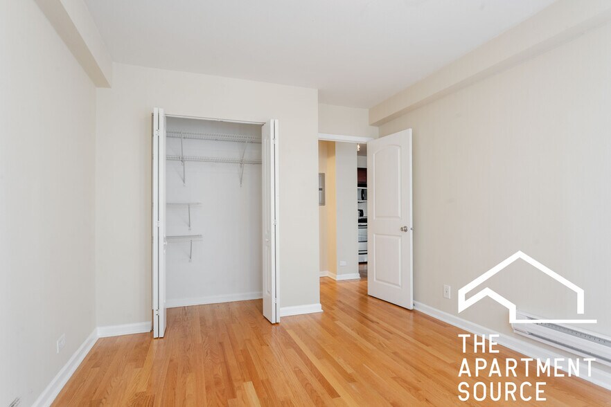 Building Photo - 4180 N Marine Dr