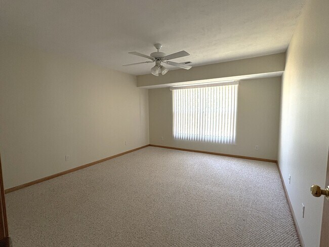 Building Photo - 952 Arvle Cir