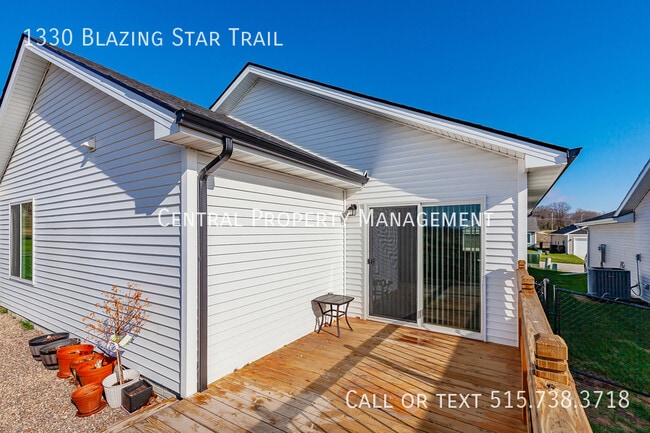 Building Photo - 1330 Blazing Star Dr