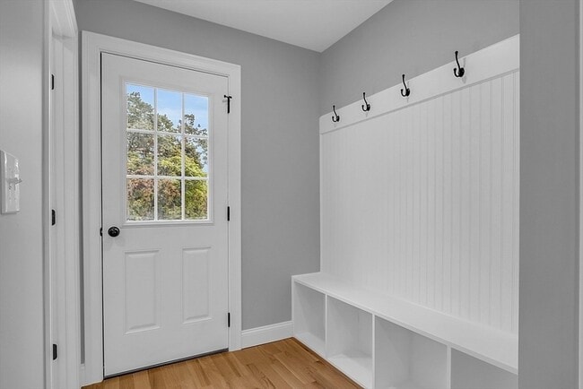 Building Photo - 74 Smith St