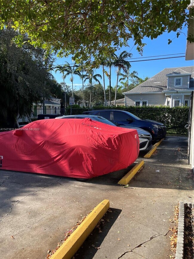 Building Photo - 11890 NE 16th Ave