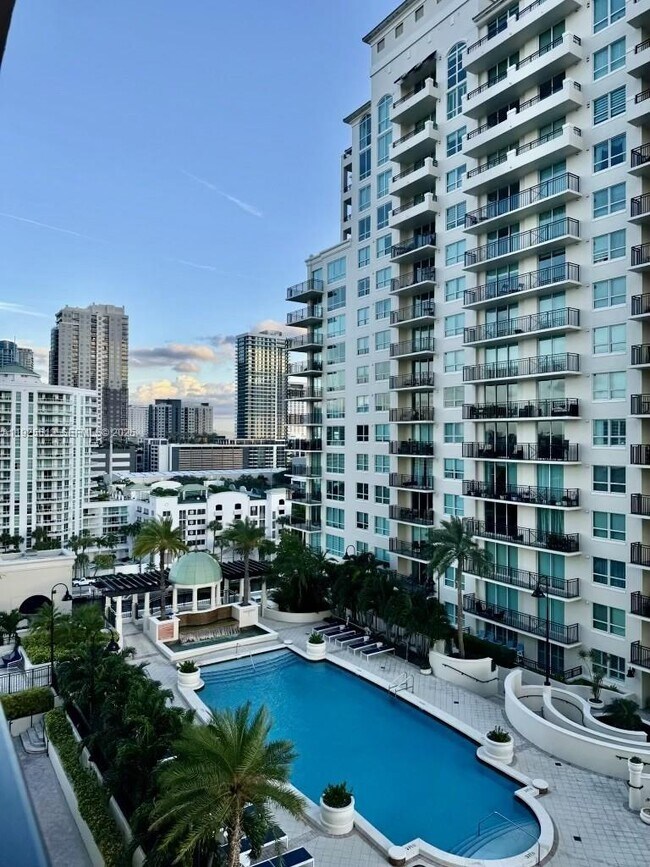 Building Photo - 610 W Las Olas Blvd