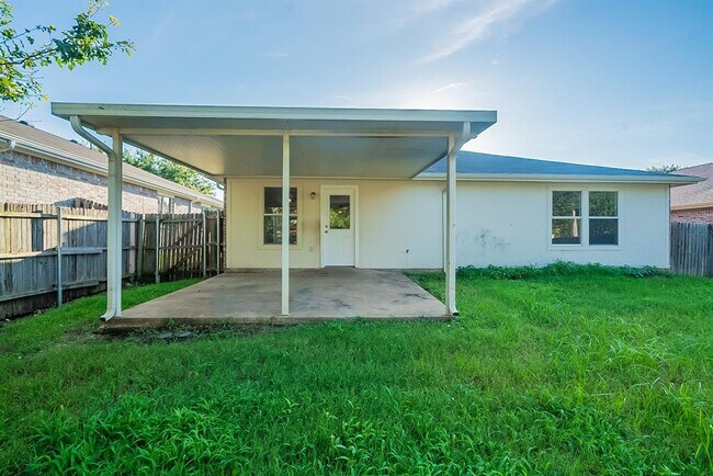 Building Photo - 2704 Frontier Ln