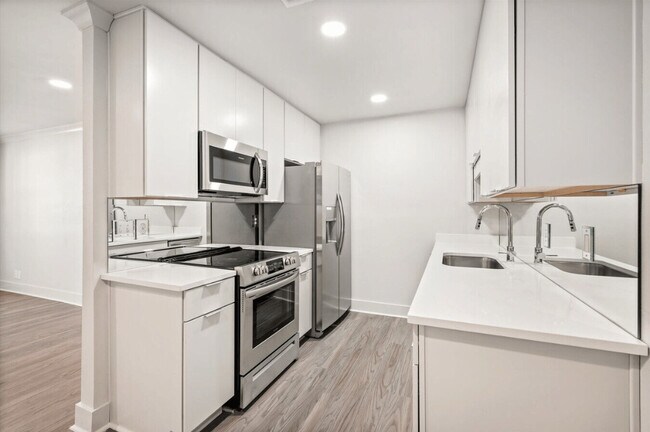 Building Photo - Springhill Oaks