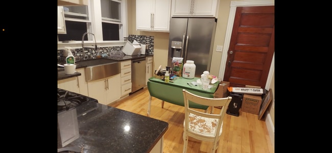 Primary Photo - 1455 Congress St