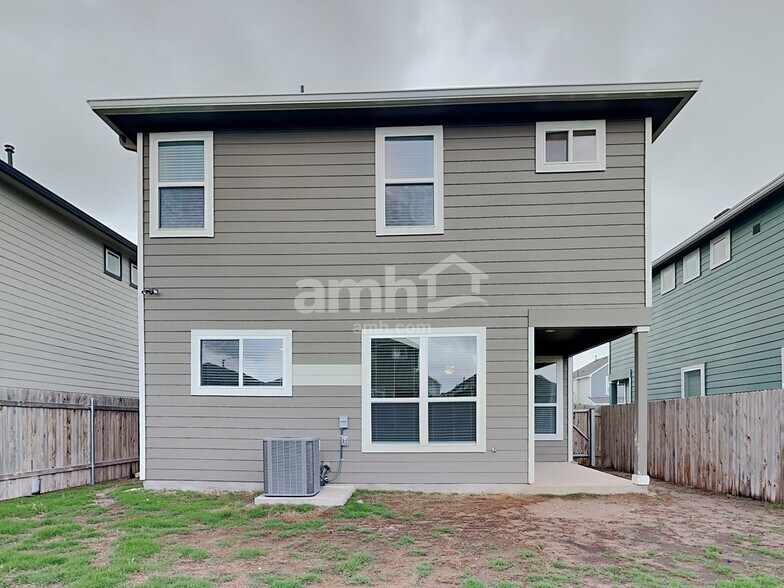 Building Photo - 2715 Spencebrook