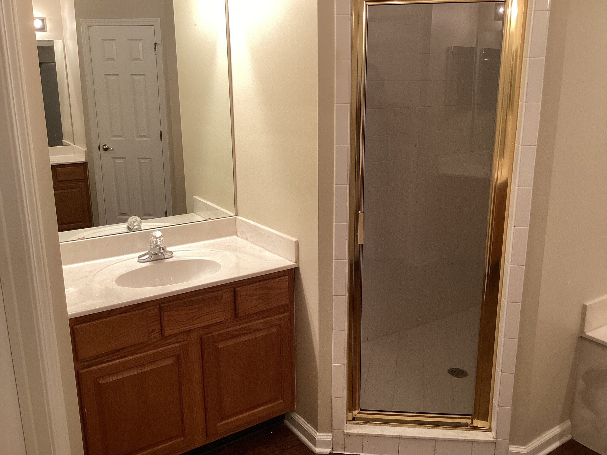 Building Photo - 468 Hillside Dr