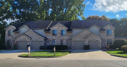 Building Photo - 8424 Annsbury Dr